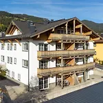 Residenz Edelalm 1 *
