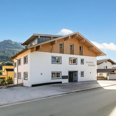 Residenz Edelalm 1 *