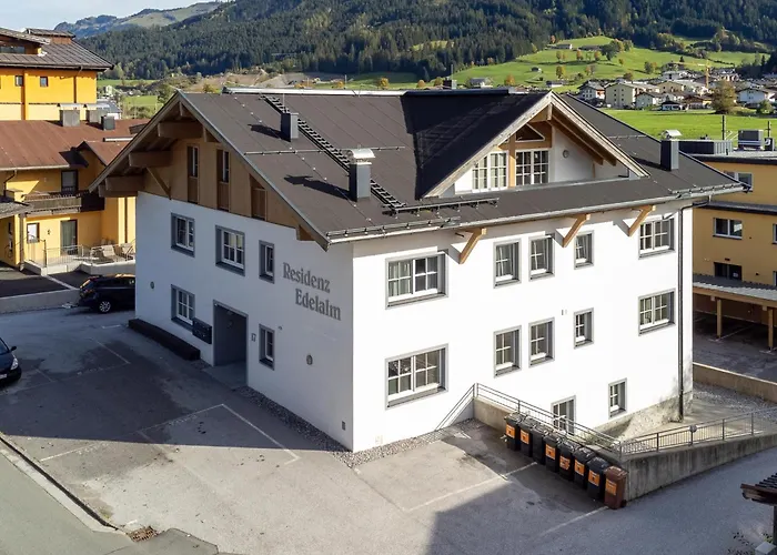 Residenz Edelalm 1 *